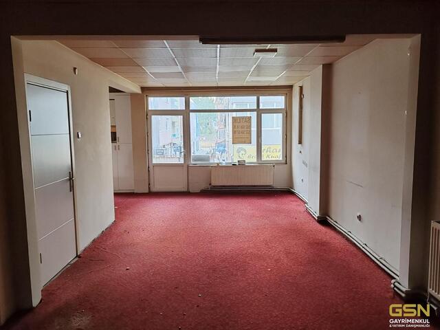 5-GÖLCÜK ÇARŞI İÇİNDE  UYGUN FİYATA KOMPLE SATILIK 3 KATLI TİCARİ BİNA